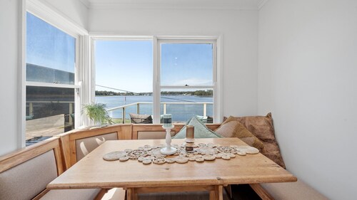 Burrill Lake Cottage