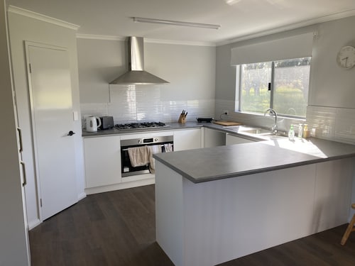 Tranquility on 10 acres with Hotham River on your doorstep.