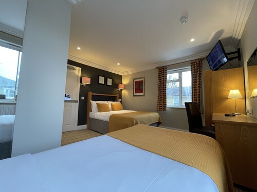 Shandon Hotel