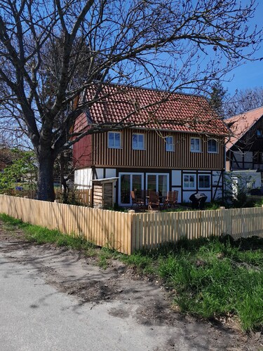 Separat und ruhig gelegenes Ferienhaus am Feldrand von Döhren nahe Goslar.