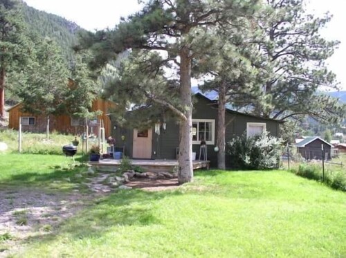 Forget Me Not Cottage - Adorable & Affordable