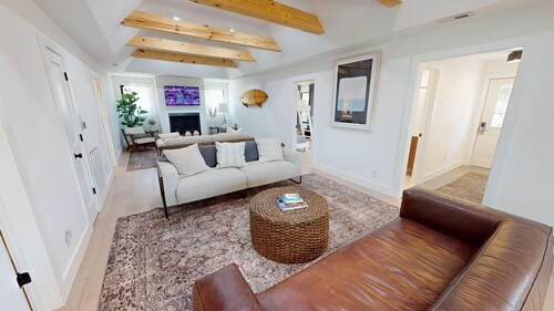 3 bedroom oceanfront on the sound ~ Selah on the Sound