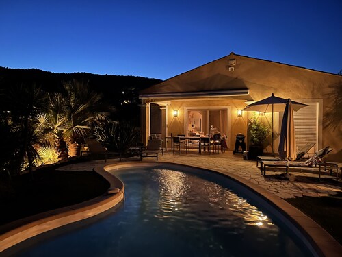VILLA DE CHARME, GOLFE St TROPEZ, AU CALME, BELLE VUE DEGAGEE, PISCINE CHAUFFEE