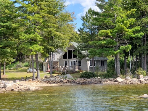 Beautiful Lakefront Home with Stunning Sunsets and Private Beach!