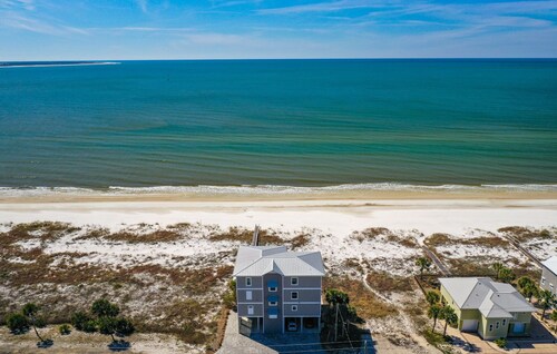AVAIL 9/27-10/4 -5 NGT MINIMUM! GULF FRONT 9BD/9.5BA, 3 LIVING AREAS, ELEVATOR, POOL!