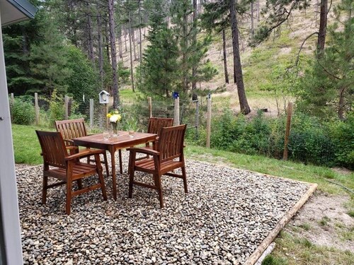 Lone Wolf Lodge in Wallowa-Whitman National Forest