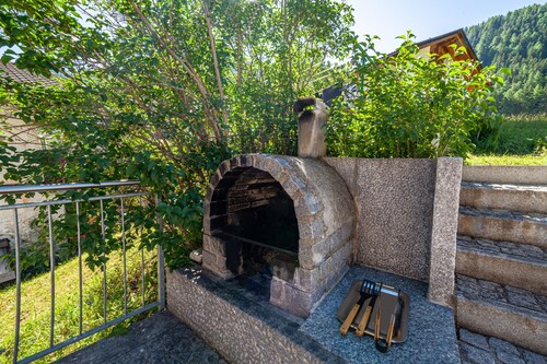 Ferienwohnung 'Rieglhof Geiernest' mit Bergblick, Garten & WLAN
