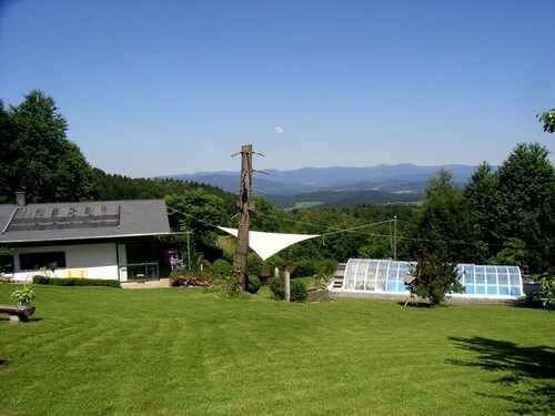 Wunderschönes Ferienhaus mit beheiztem Pool & Infrarotsauna - Panoramablick
