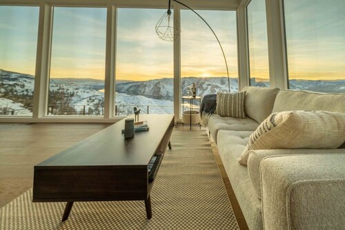 Earthlight Villas 6 - On top of the world