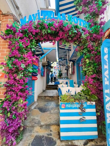 BÜYÜKADA MAVİ PALAS HOTEL