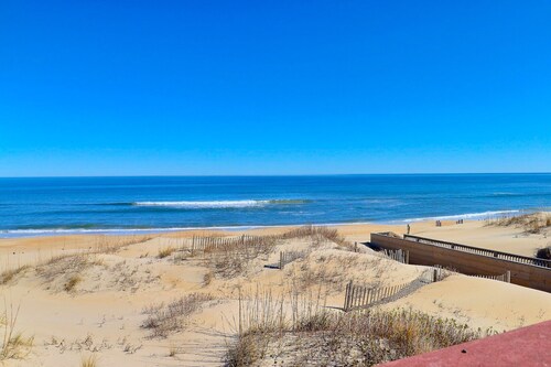 7041 Toes in the Sand * Oceanfront * Dog Friendly