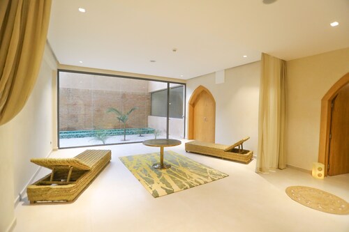SUMAHAN SUITES & SPA