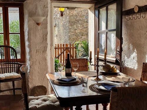 Maison La Cosy is a romantic cottage with antique character and charm