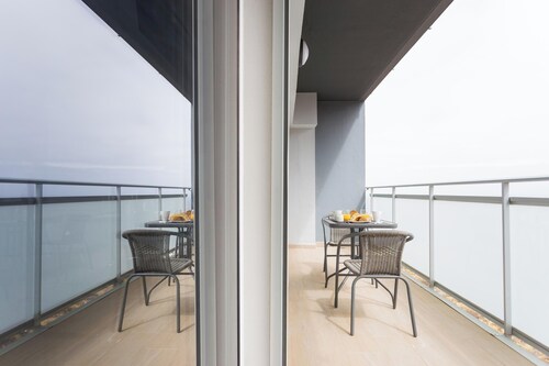 Vacation Home 'Armonía Park - Bajamar' with Sea View, Terrace & Wi-Fi