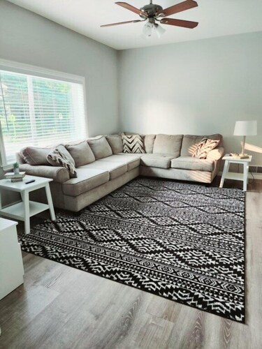 Dog Friendly|Fenced|Full Kitchen|Firepit