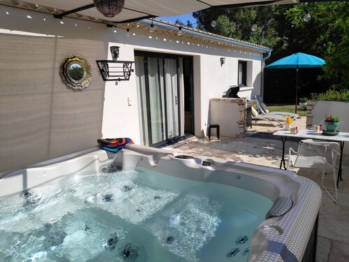 Le Titibu: Gîte und Spa zwischen Ardèche und Provence, ideal für zwei