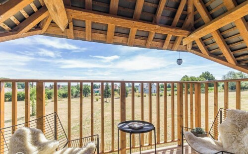 Maison normande au calme sur 1 hectare de terrain en lisière de forêt