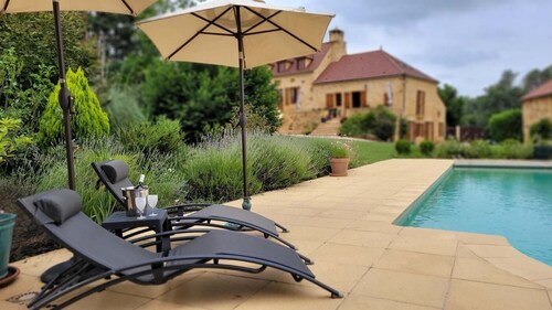 LA BALADE AU BOIS luxury gîte in Périgord noir