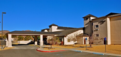 Landmark Inn Fort Irwin