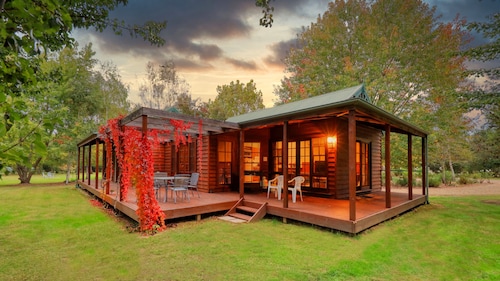 Beechworth Cedar Cottages