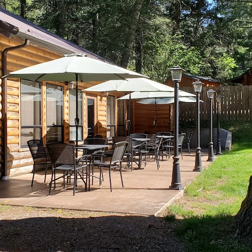 Eagle Cap Chalets