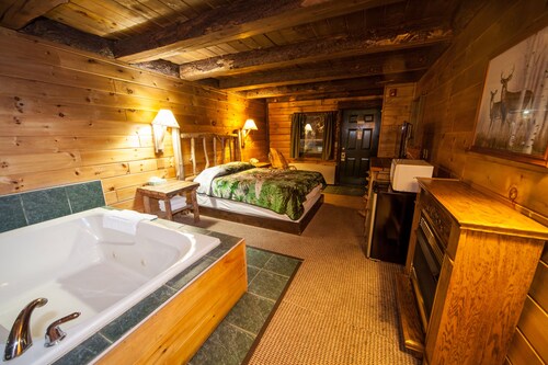 Log Cabin Lodge & Suites