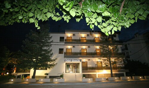 Alexakis Hotel & Spa