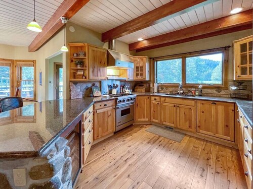 West Mountain Hideaway