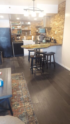 SC 2406 1 Bdrm Slope Side Condo, Completely Remodeled.