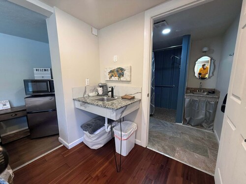 PPI Native American Theme suite-Slps 4 w/Gazebo