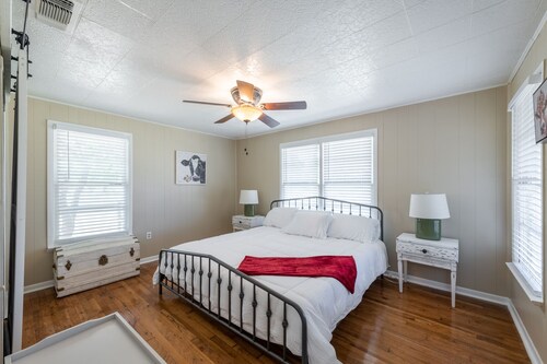 “9-Acre Farm with nearby Hunt, Fish & Explore” close to SAFB. Quiet and Peaceful