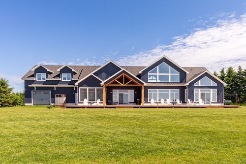 Paradise Found - Luxury Oceanfront Beach House in Souris PEI