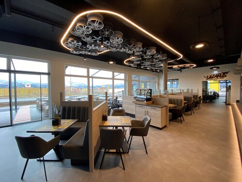 RINGRAST Hotel