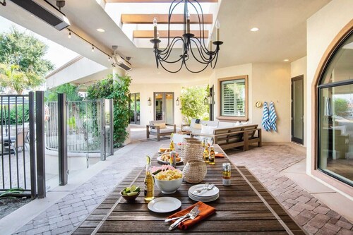Villa Verbena by Avantstay Expansive Estate w/ B-ball Court, Pool/spa & Entertainer's Yard