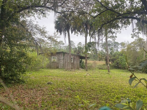 Nature lover’s cottage Kayak or relax on Mitchell Creek -3 miles to Apalachicola