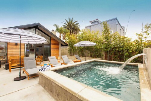 Hamilton I & II by Avantstay Modern 6 BDR w/ Spa & Rooftop Patio