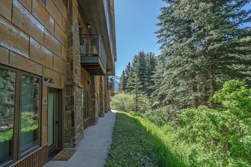 Ghostriders 2 by Avantstay Tidy Unit Close to the Slopes and Shops!