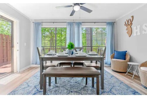POOLS: Outdoor-Seasonal, CREEK & GOLF VIEW, WALK 2 FISHING LAKE, DECK, POOLTABLE