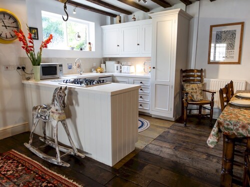 Pass the Keys | Magical period house in the heart of Ludlow