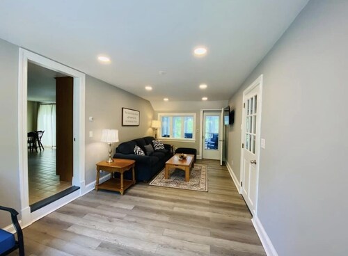 Crescent Cape -Great location/Family Friendly/Dog Friendly/Private