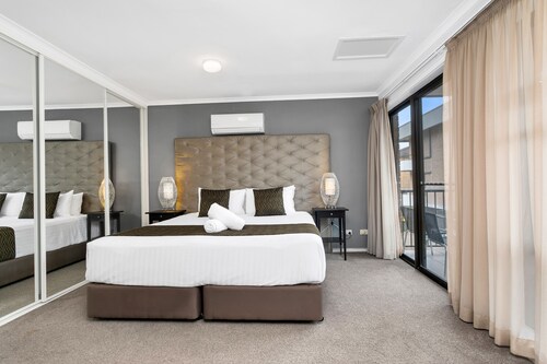 Peninsula Nelson Bay Motel and Serviced Apartments