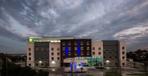 Holiday Inn Express & Suites Garland E - Lake Hubbard I30, an IHG Hotel