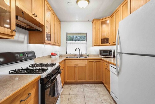 Gator Getaway ~ quiet & pet friendly