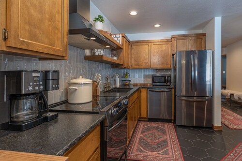 Charming Mountain Getaway - 5 Min from Purgatory Ski Resort!