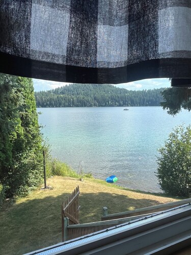 Lake-front on the prettiest lake in the Cariboo