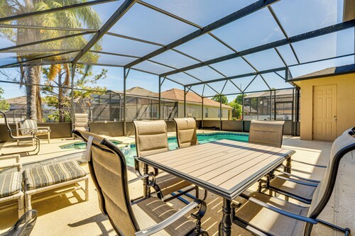 Lanai & Game Room: Vacation Home in Davenport!