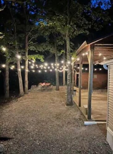 Located in between the entrances to Bennett Springs State Park on Highway 64