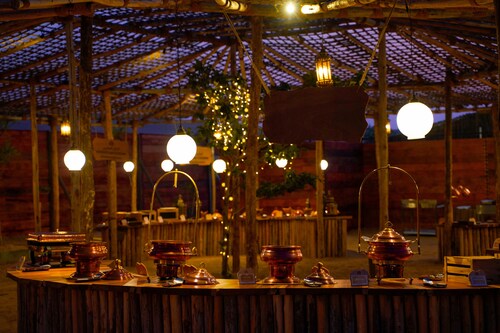 Al Khayma Camp "Elite Glamping & Dining in Experience"