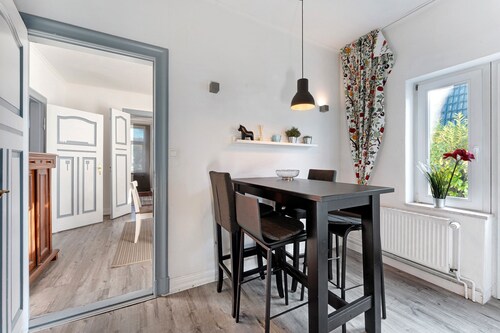 Ferienhaus "Insel Hus" mit privater Terrasse, Garten und WLAN