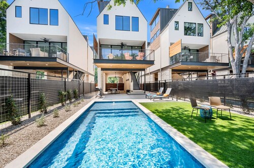 Porter Haus at Camp Warnecke*Direct Comal River Access*Walk to Downtown NB